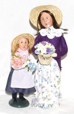 Byers Choice Girl & Woman with Flowers Carolers Free Priority Shipping New
