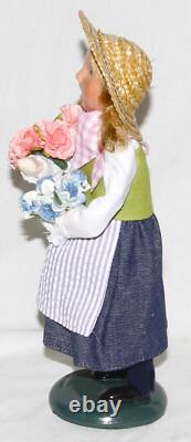 Byers Choice Girl & Woman with Flowers Carolers Free Priority Shipping New