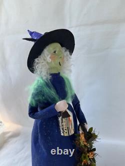Byers Choice Green Face Halloween Witch with Lantern Flowers Raven & Cobweb Shawl