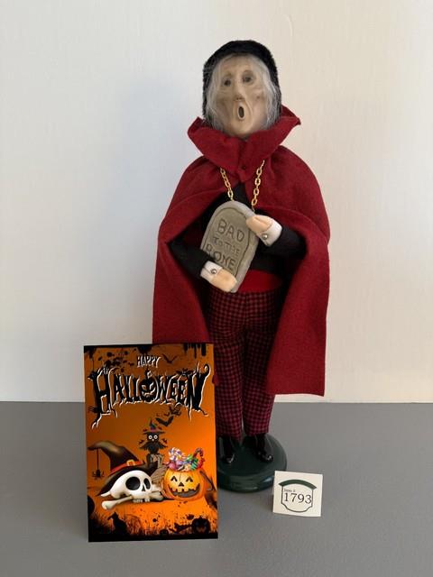 Byers Choice Halloween Bad To The Bone Haunted Man Withtombstone & Accessory Sign