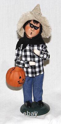 Byers Choice Halloween Girl Witch and Boy Carolers 2023 FREE SHIPPING