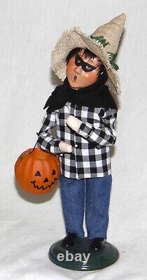 Byers Choice Halloween Girl Witch and Boy Carolers 2023 FREE SHIPPING