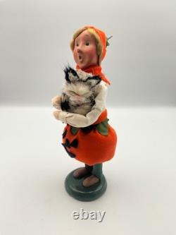 Byers Choice Halloween Jack-o-Lantern Pumpkin Girl Costume Holding Kitten Cat