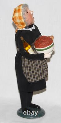 Byers Choice Italian Grandmother Grandfather Caroler New 2025 Free Shipping Byers Choice Italian Grandmother Grandfather Caroler New 2025 Free Shipping