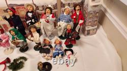 Byers Choice Lot Of Carolers And Extras