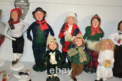 Byers Choice Ltd The Carolers 18 Total Figures Multiple Years Christmas