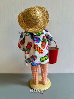 Byers Choice Nautical / Beach Girl with Bucket, Seashell and Accessory Sign Byers Choice Nautical / Beach Girl with Bucket, Seashell and Accessory Sign