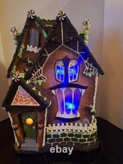 Byers Choice Traditions Cobweb Cottage Lighted Gingerbread House 2013 Halloween