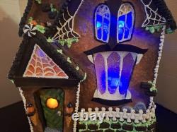 Byers Choice Traditions Cobweb Cottage Lighted Gingerbread House 2013 Halloween