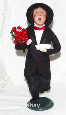 Byers Choice Valentine Proposal Woman and Man Caroler Free Shipping New