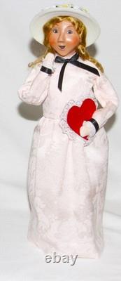 Byers Choice Valentine Proposal Woman and Man Caroler Free Shipping New