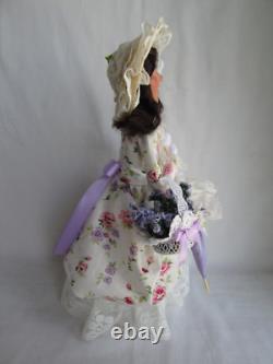 Byers Choice Victorian Lady Woman w Parasol, Mother's Day Gift & Handbag EUC Byers Choice Victorian Lady Woman w Parasol, Mother's Day Gift & Handbag EUC