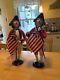 Byers Choice Williamsburg 2002 Exclusive Colonial Men With Flags -pair