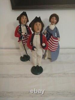 Byers Choice Williamsburg Colonial Betsy Ross Soldiers