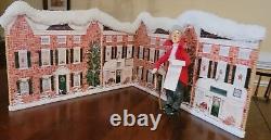 Byers Choice accessory for Carolers Display Lighted Backdrop BERKLEY STREET