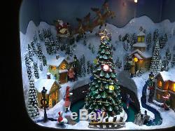 Chestnut Lane Console TV Christmas Diorama Animated Music LIghts 13H NEW