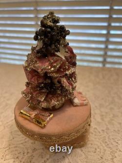 Christmas Music Box 6 1/4 Pink Bottle Brush Tree Rotating Wood Vintage Ribbon