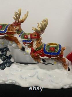 Christopher Radko Centerpiece Up! Up! & Away Musical Plays Here Comes Santa Christopher Radko Centerpiece Up! Up! & Away Musical Plays Here Comes Santa