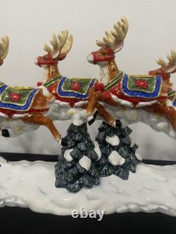 Christopher Radko Centerpiece Up! Up! & Away Musical Plays Here Comes Santa Christopher Radko Centerpiece Up! Up! & Away Musical Plays Here Comes Santa