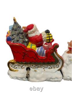 Christopher Radko Centerpiece Up! Up! & Away Musical Plays Here Comes Santa Christopher Radko Centerpiece Up! Up! & Away Musical Plays Here Comes Santa