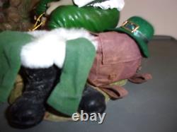 Clothtique Possible Dreams #713430 Irish Santa Woodland Waterfall Figurine