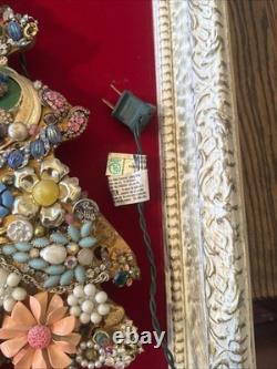 Costume Jewelry Christmas Tree 1970's Vintage (lights Work) Costume Jewelry Christmas Tree 1970's Vintage (lights Work)