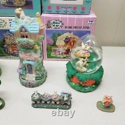 Cottontail Cottages Easter Jubilee Bunny Village 16 pc Set Home Decor Holiday