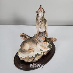 Country Artists Wolf Pair Sculpture 1994 Hand Crafted England #CA644 K. Sherwin