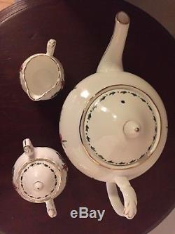 Cup of Christmas Tea Teapot Sugar Creamer 8 Cups+8 Saucers Tom Hegg WaldmanHouse