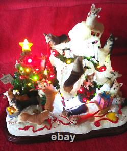 Danbury Mint Corgi Dog Christmas Doghouse-Lighted with Star -Retired -Works- EUC