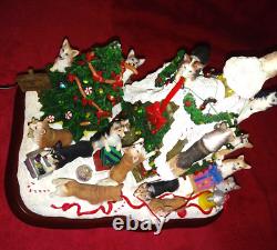 Danbury Mint Corgi Dog Christmas Doghouse-Lighted with Star -Retired -Works- EUC