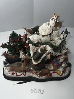 Danbury Mint Corgi Dog Christmas Doghouse-Lighted without Star -Retired READ