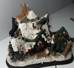 Danbury Mint Corgi Dog Christmas Doghouse-Lighted without Star -Retired READ