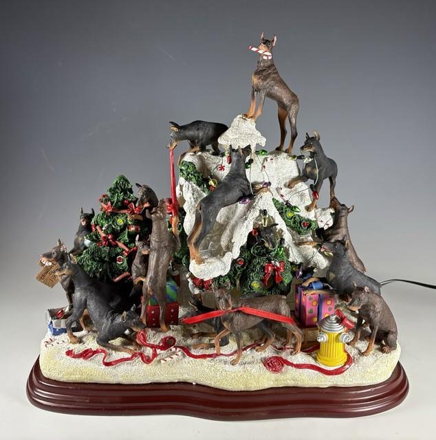 Danbury Mint Doberman Pinscher Dog Christmas Dog House Lights Up Rare