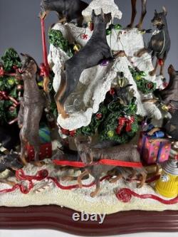 Danbury Mint Doberman Pinscher Dog Christmas Dog House Lights Up Rare