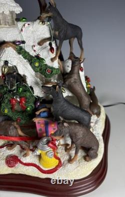 Danbury Mint Doberman Pinscher Dog Christmas Dog House Lights Up Rare