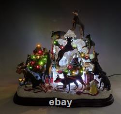 Danbury Mint Doberman Pinscher Dog Christmas Dog House Lights Up Rare
