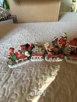 Danbury Mint Pug Christmas Express 6 Piece Train Set 2004