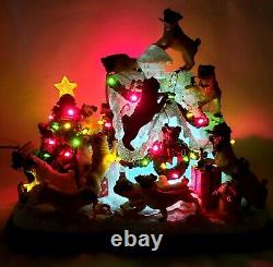Danbury Mint Pug Dog Christmas Doghouse -Lighted Figurine
