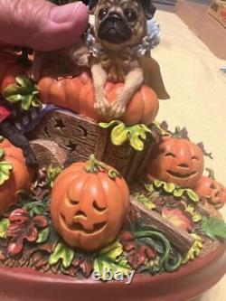 Danbury Mint Pumpkin Patch Pugs Light Up Halloween Figure No Damage