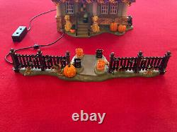 Department 56 1031 TRICK OR TREAT DRIVE- MINT Halloween House Lit with Sound