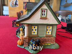 Department 56 1031 TRICK OR TREAT DRIVE- MINT Halloween House Lit with Sound