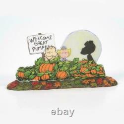Department 56 Halloween Peanuts House & ACCY'S Trick or Treat Lane Set of 4