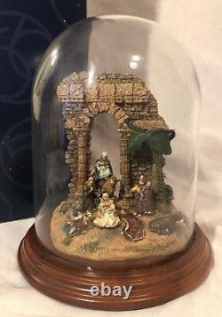 Department 56 Neapolitan Bell Jar Nativity Year 2000 Retired Rare