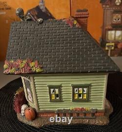 Department 56 SVH -The Skeleton House #4056702 + Matching Accessory EUC RARE