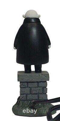 Department 56 The Addams Family 6002951 UNCLE FESTER Lit Accessory Figurine