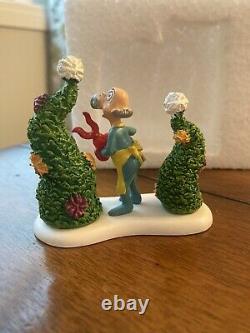 Department 56 The Grinch Perfectly Wonky Gardener withbox