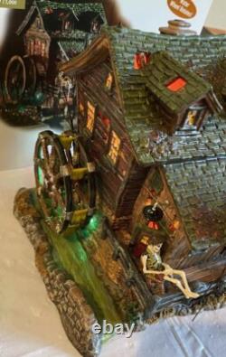 Dept 56 Collector's Edition Halloween Dead Creek Mill & Delivery Truck Lot Of 2 Dept 56 Collector's Edition Halloween Dead Creek Mill & Delivery Truck Lot Of 2