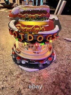 Dept 56 Franky's Hot Dogs 2006 Lighted Porcelain Building Snow Village! Mib