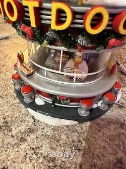 Dept 56 Franky's Hot Dogs 2006 Lighted Porcelain Building Snow Village! Mib